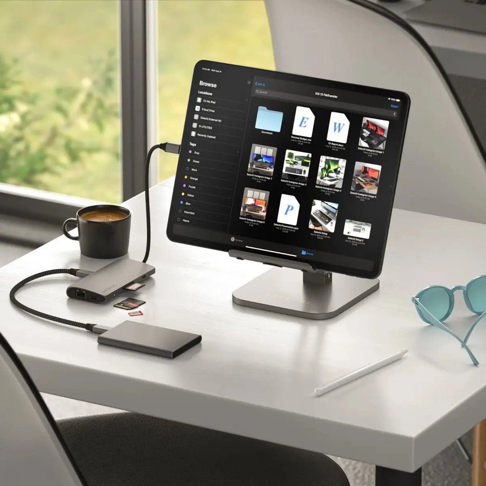 Adaptador Multipuerto Satechi 8K con Etheret V3 USB-C - Gris espacial