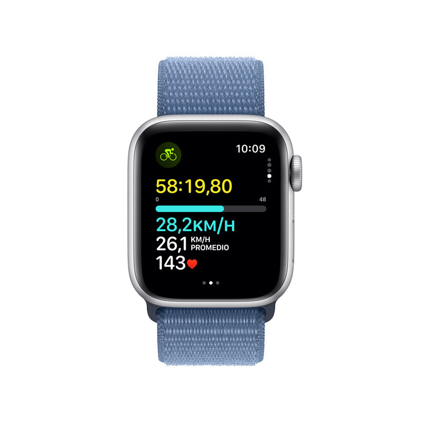 Apple_Watch_SE_GPS_40mm_Silver_Aluminum_Winter_Blue_Sport_Loop_PDP_Image_2023_Position-6__COES