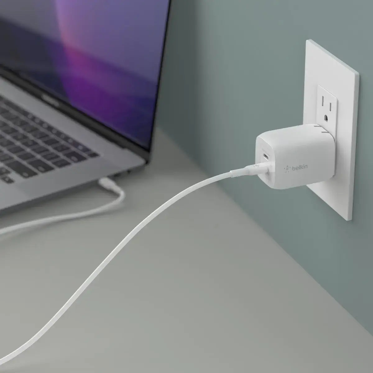 Cargador de Pared Inteligente Belkin Dual USB-C 65W - Blanco